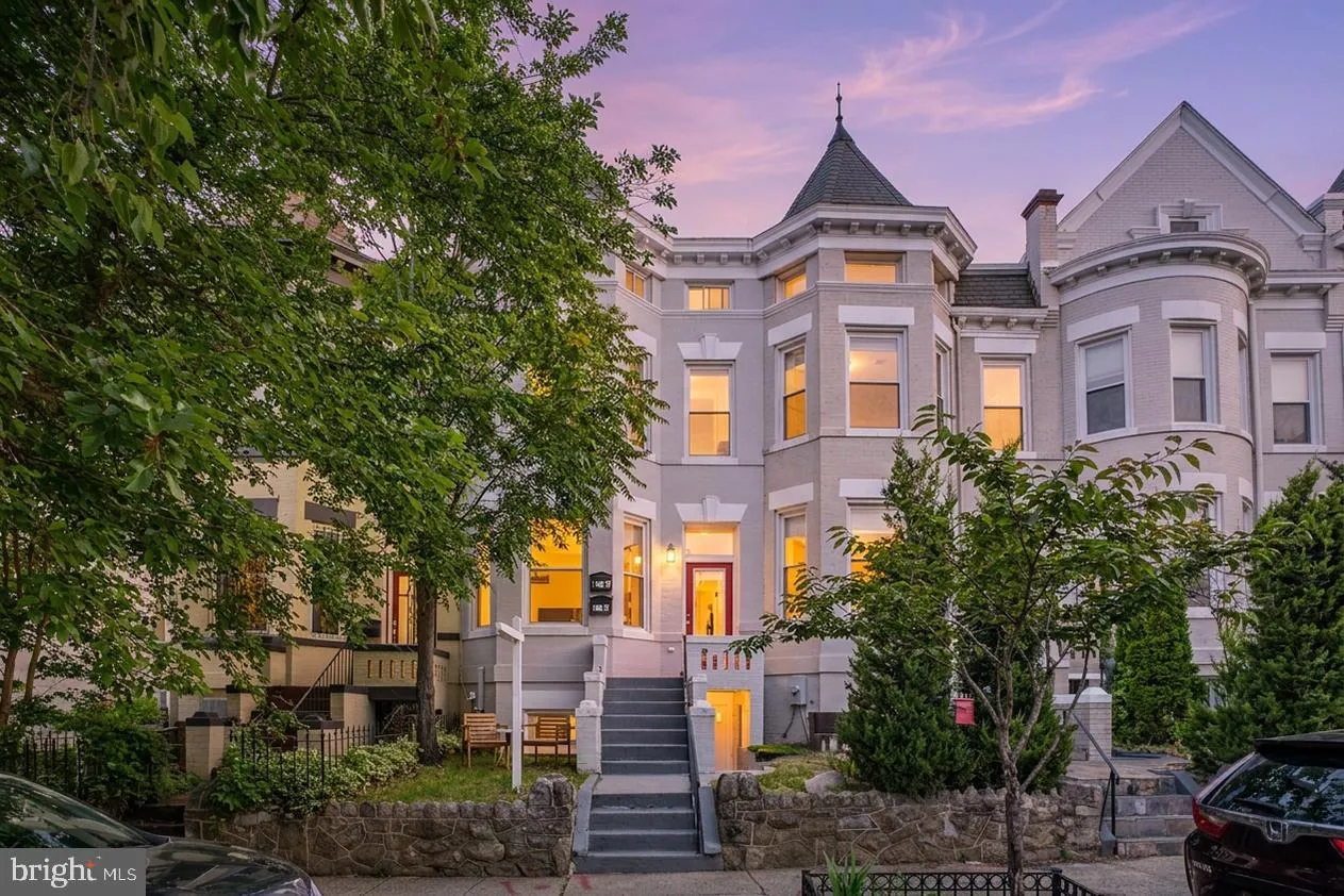 35 T STREET, Washington, DC 20001