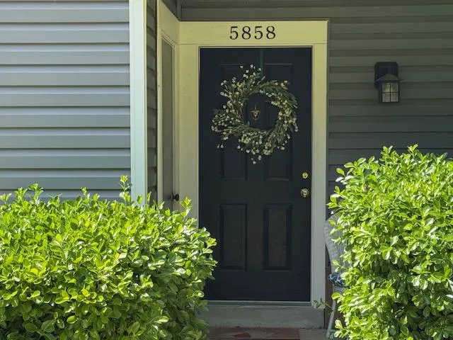 5858 ORCHARD HILL COURT, Clifton, VA 20124