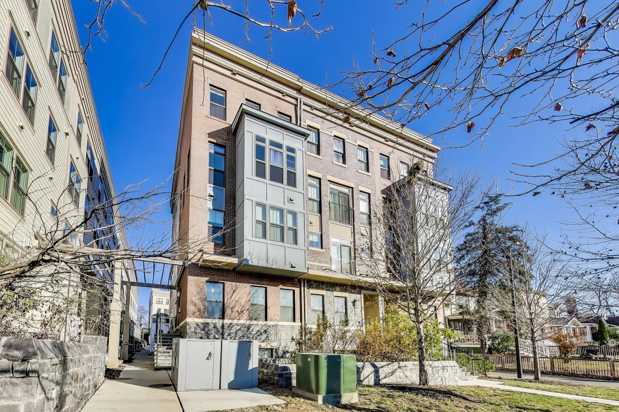 915 ELDER STREET, Washington, DC 20012