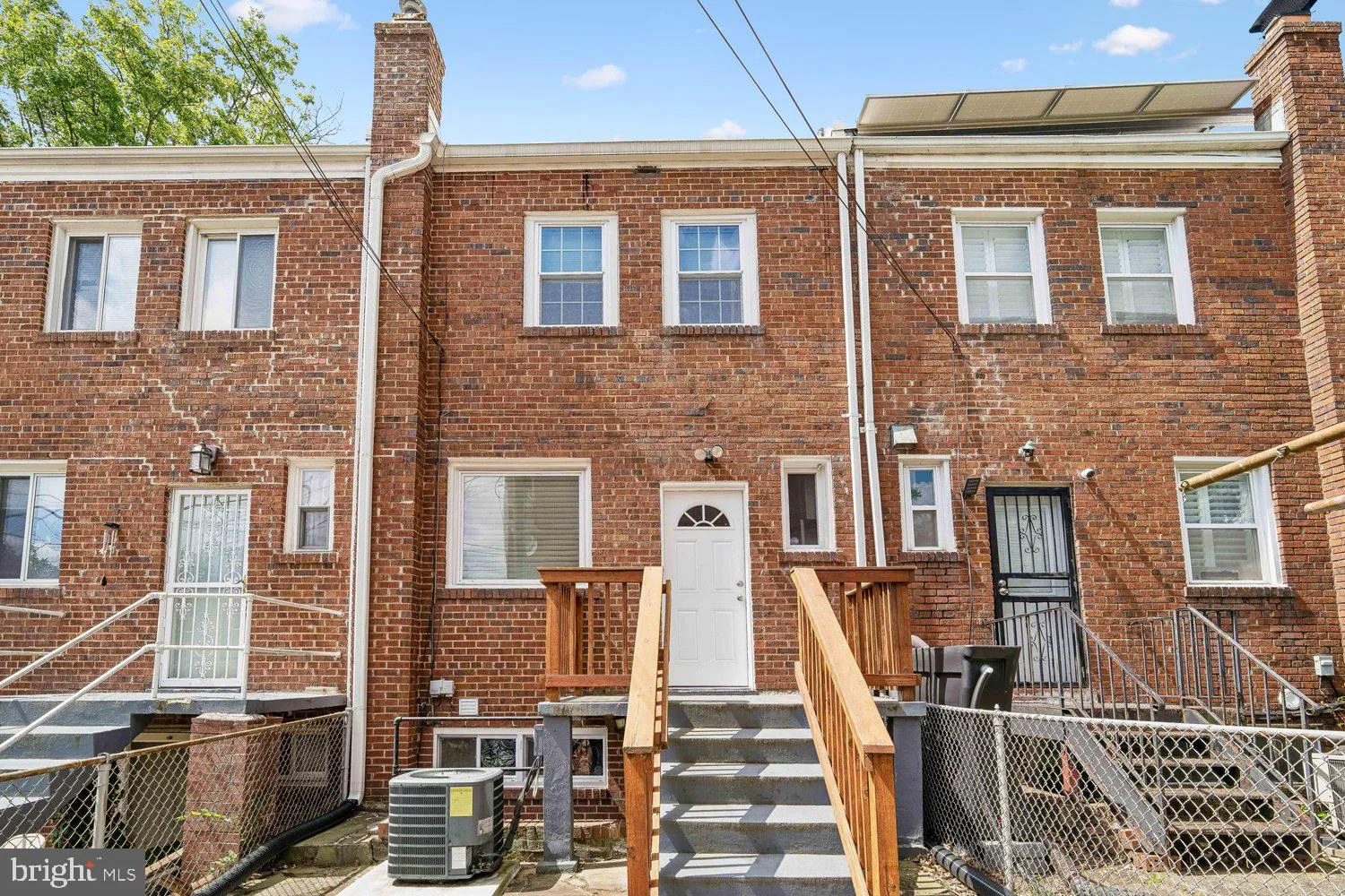 3922 Q STREET, Washington, DC 20020