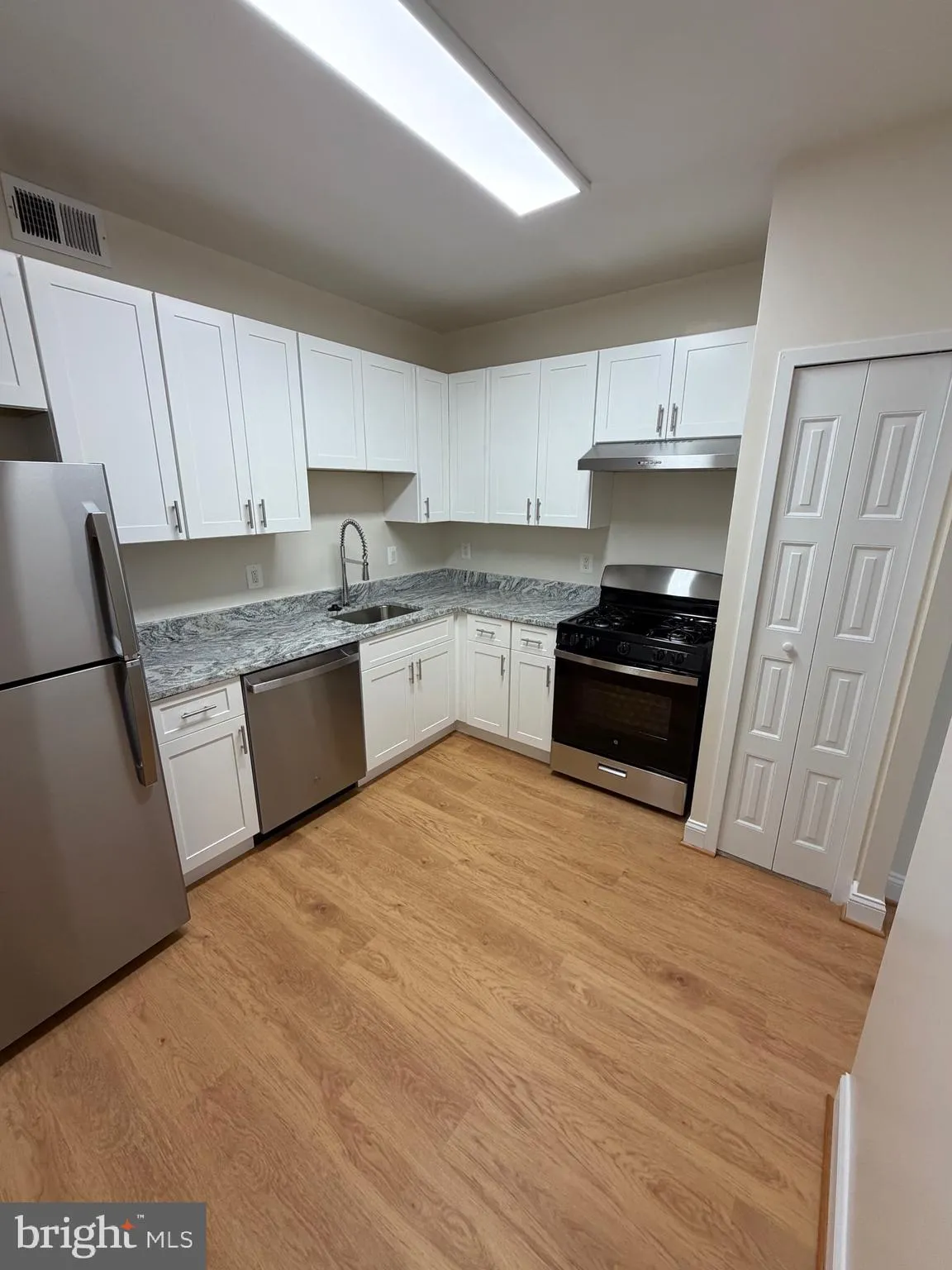 5225 POOKS HILL ROAD, Bethesda, MD 20814