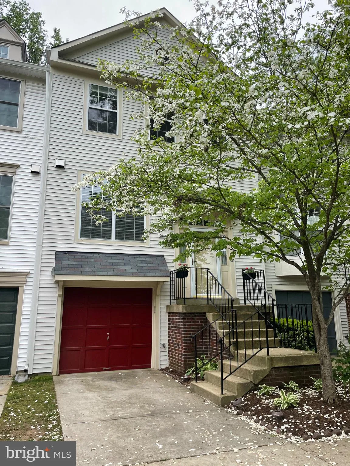5833 PIN OAK COMMONS COURT, Burke, VA 22015