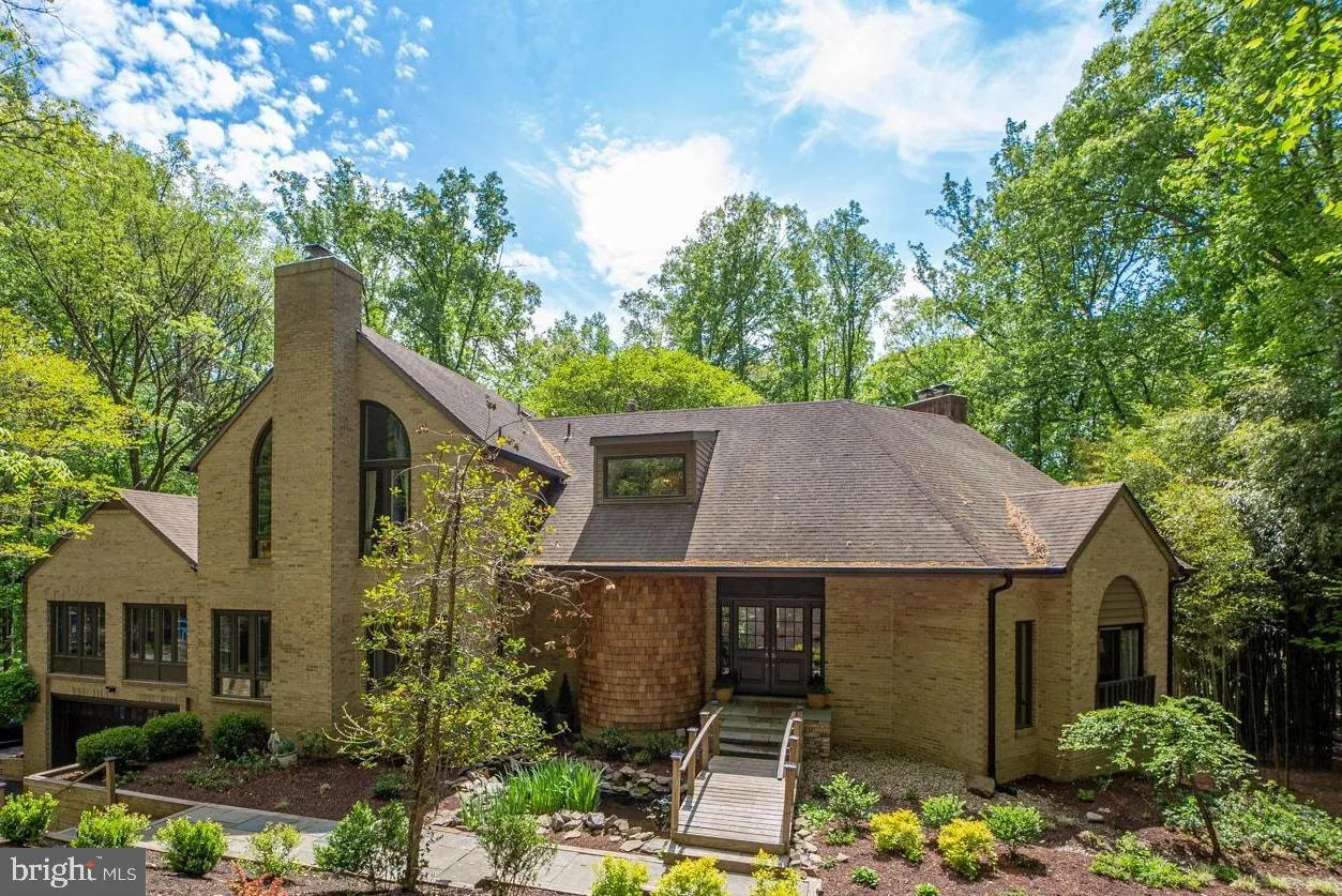 9124 VENDOME DRIVE, Bethesda, MD 20817