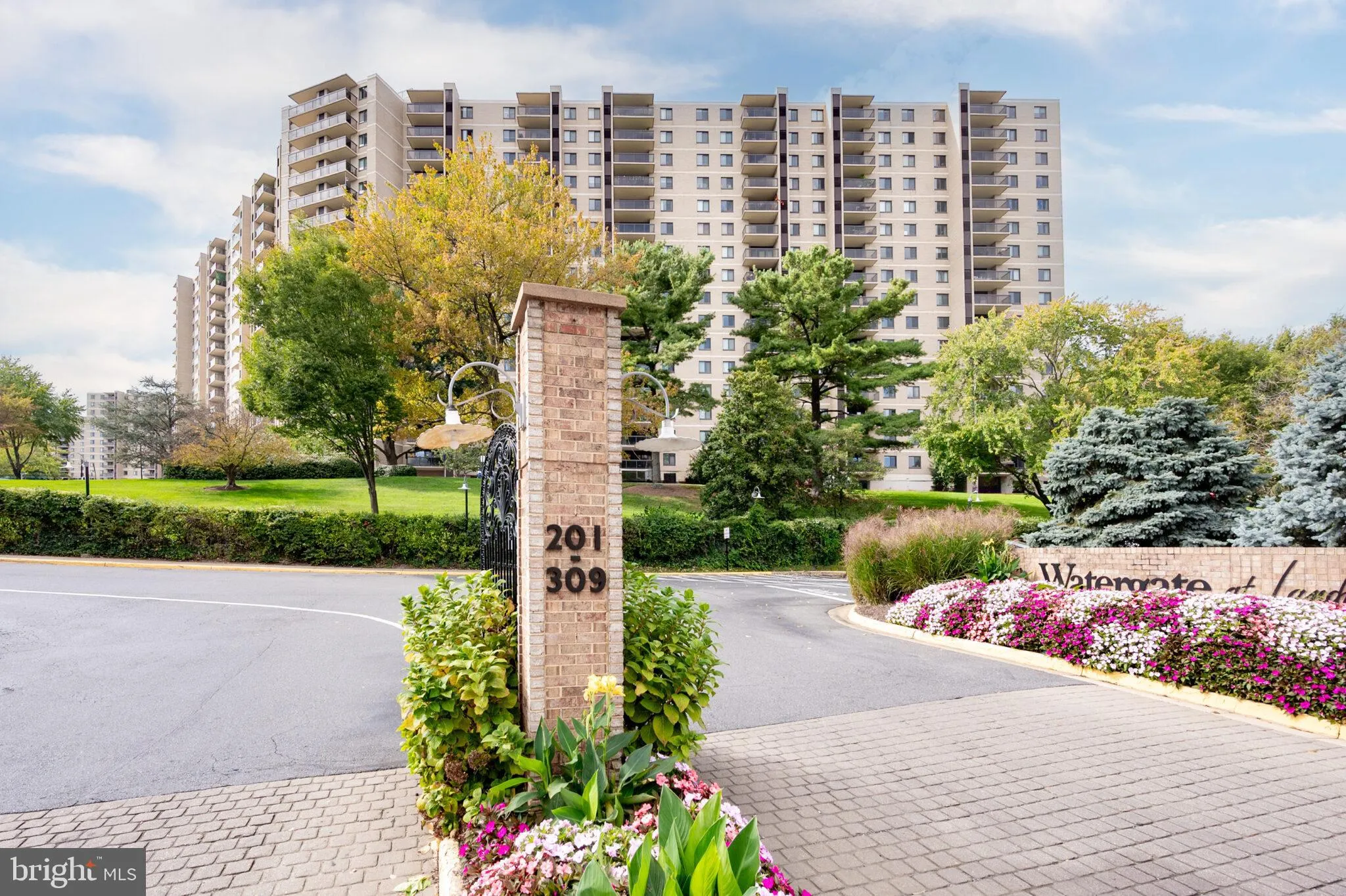 203 YOAKUM PARKWAY, Alexandria, VA 22304