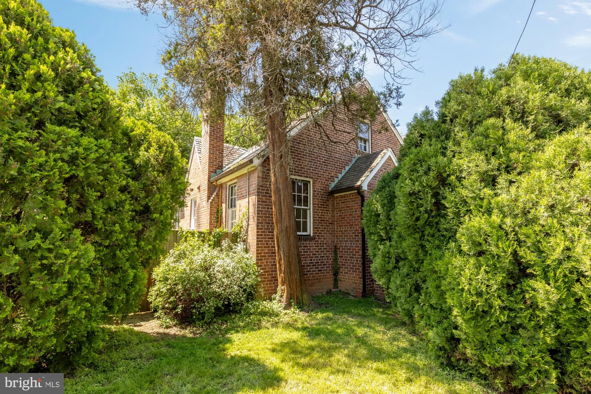 1519 W STREET, Washington, DC 20020