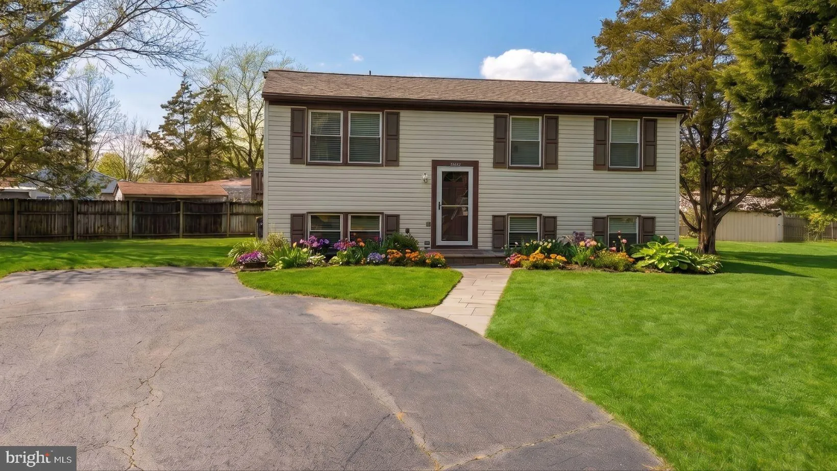1245 WILSHIRE DRIVE, Herndon, VA 20170
