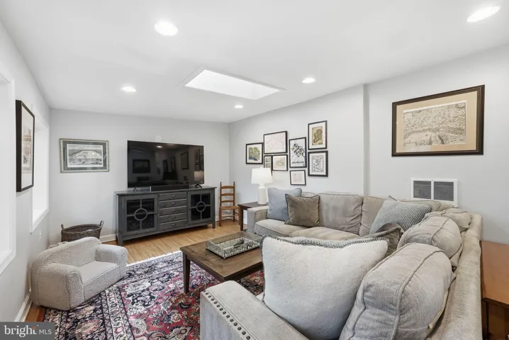 7523 June Street, Springfield, VA 22150