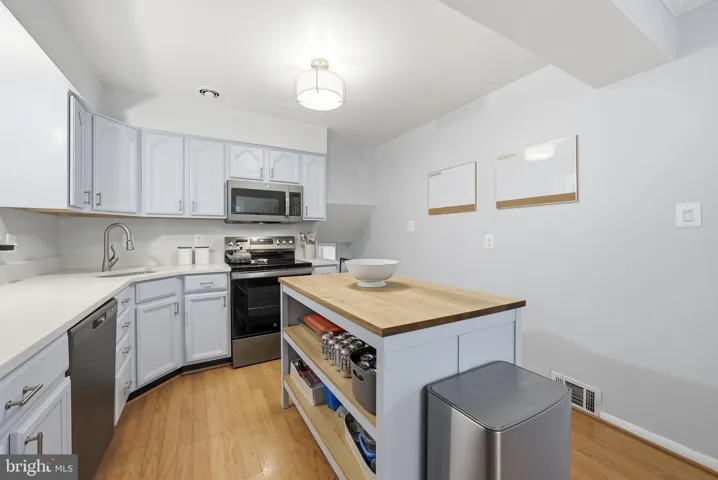 7523 June Street, Springfield, VA 22150