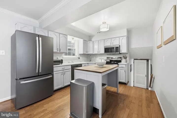7523 June Street, Springfield, VA 22150