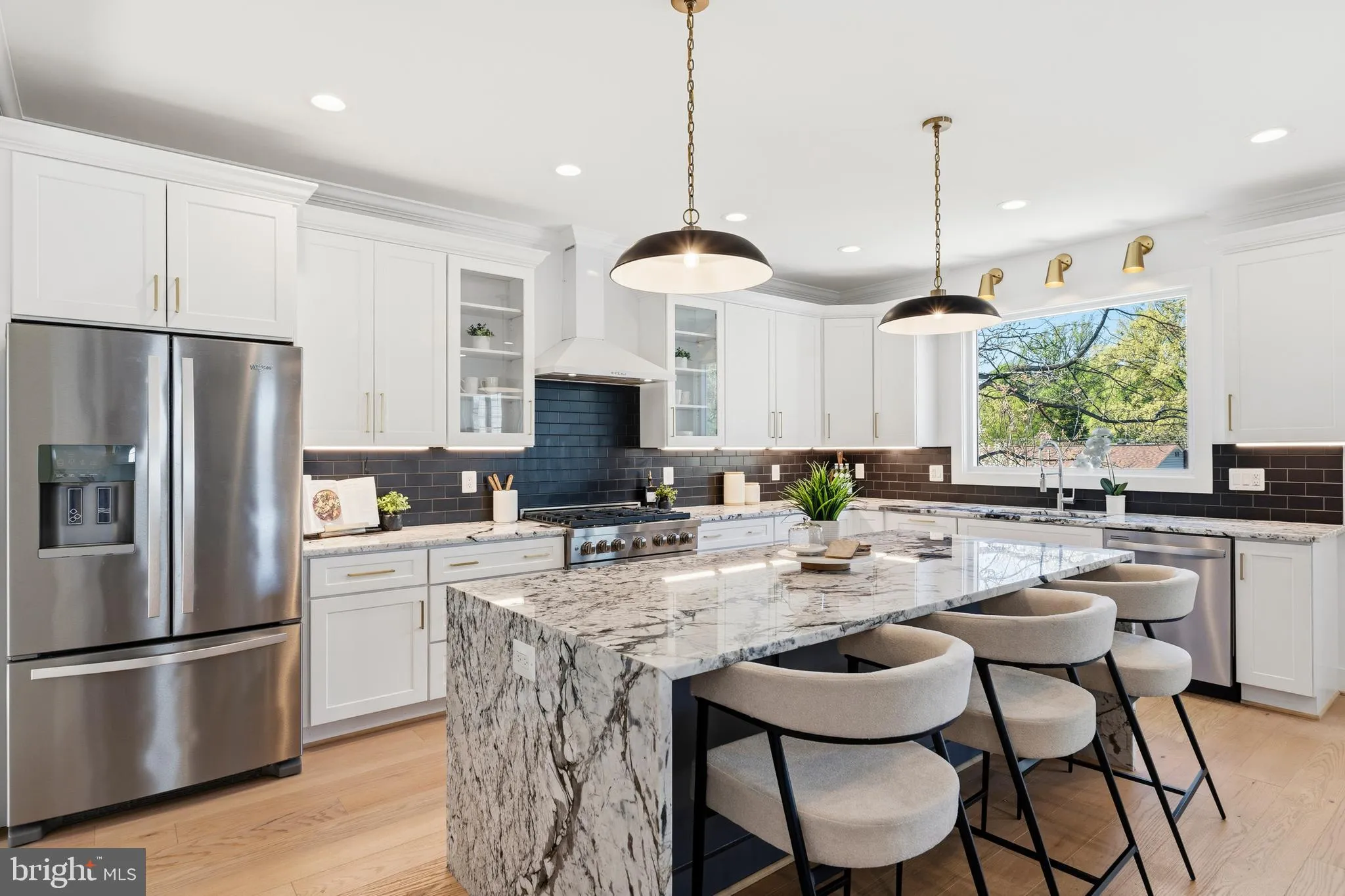6806 FARRAGUT AVENUE, Falls Church, VA 22042