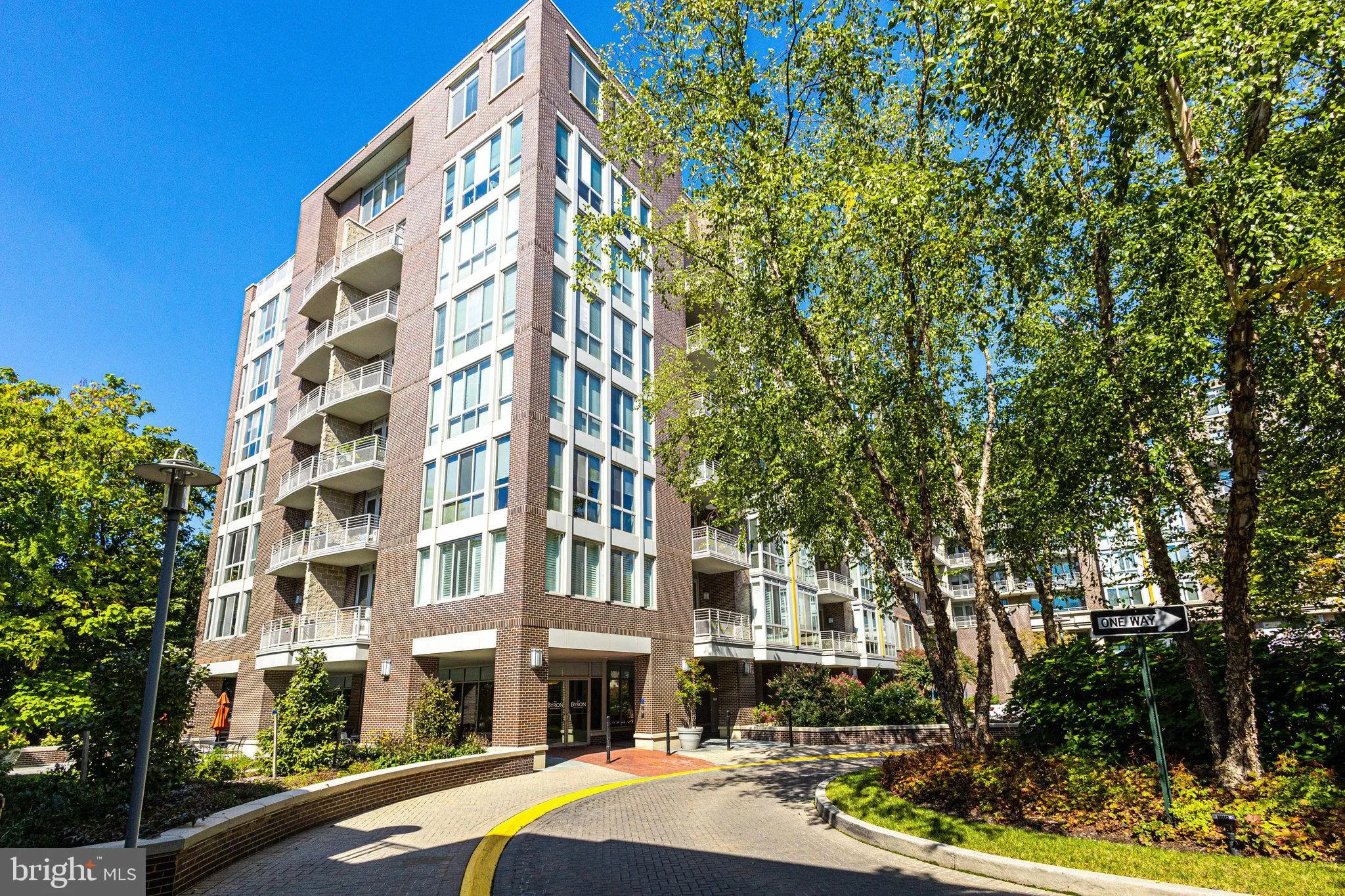 513 BROAD STREET, Falls Church, VA 22046