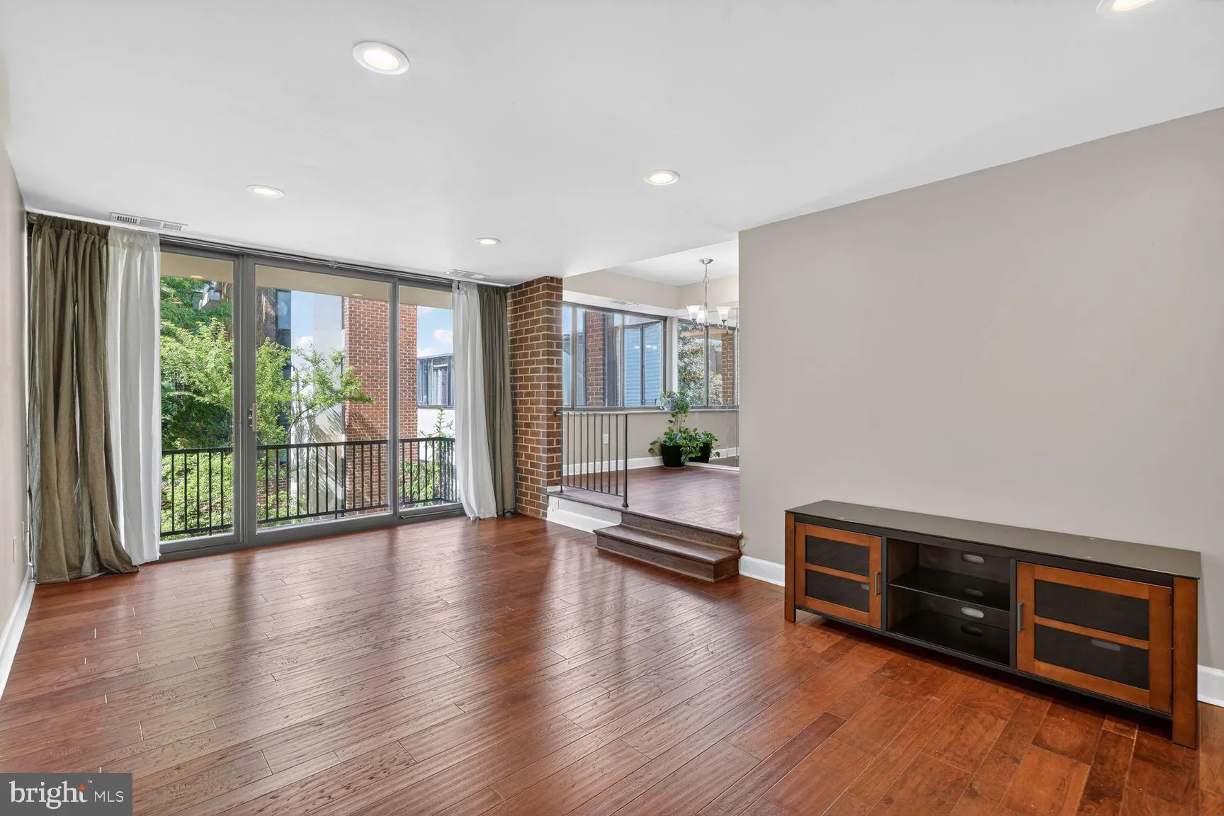 2004 COLERIDGE DRIVE, Silver Spring, MD 20902