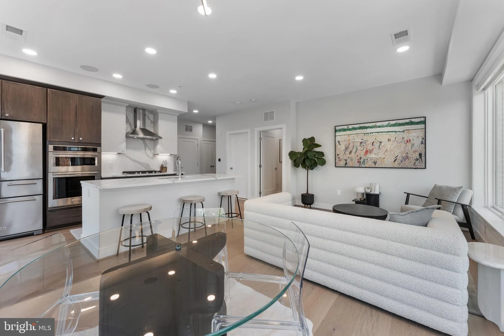 635 SLATERS LANE, Alexandria, VA 22314