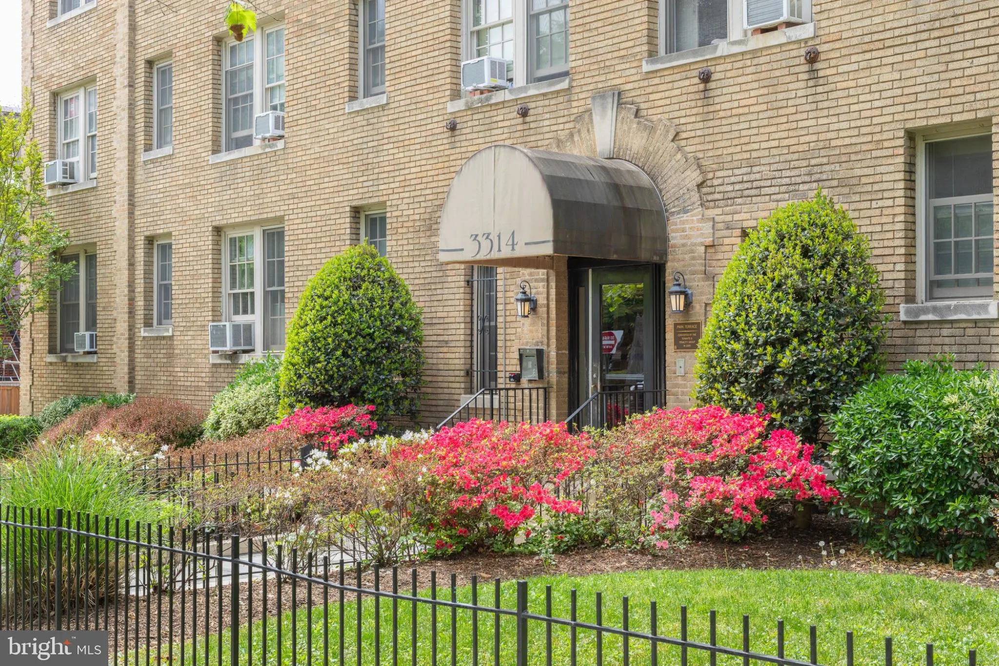 3314 MOUNT PLEASANT STREET, Washington, DC 20010