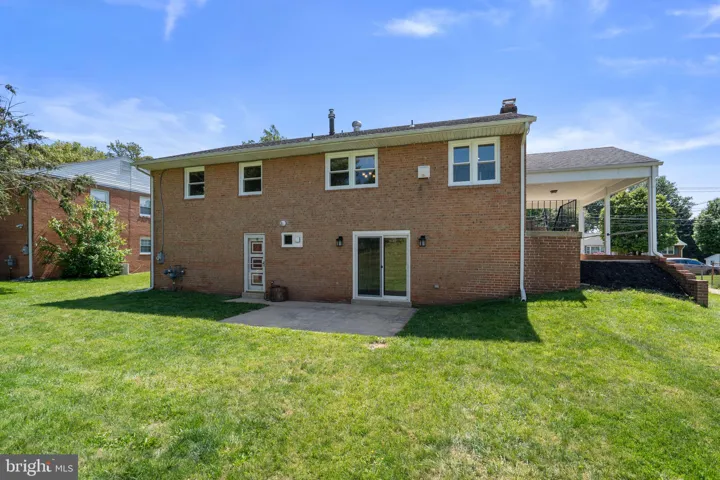 7530 Fairwood Lane, Falls Church, VA 22046