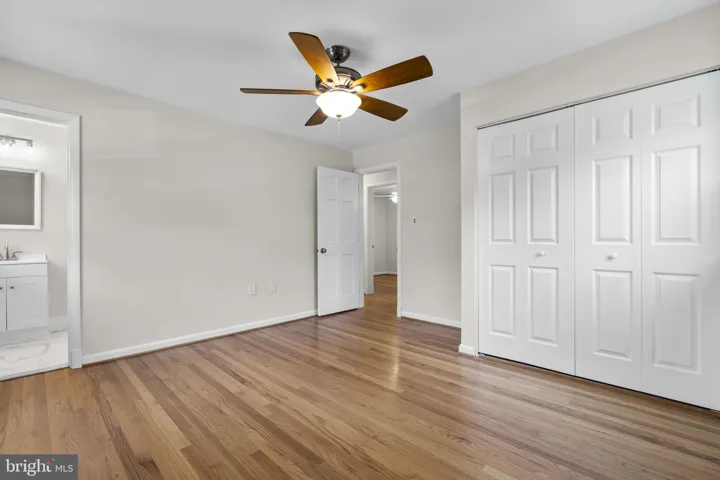 7530 Fairwood Lane, Falls Church, VA 22046
