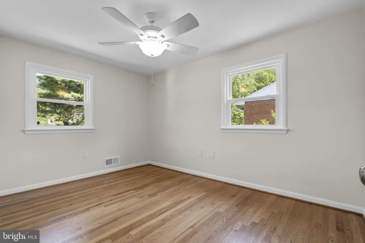 7530 Fairwood Lane, Falls Church, VA 22046