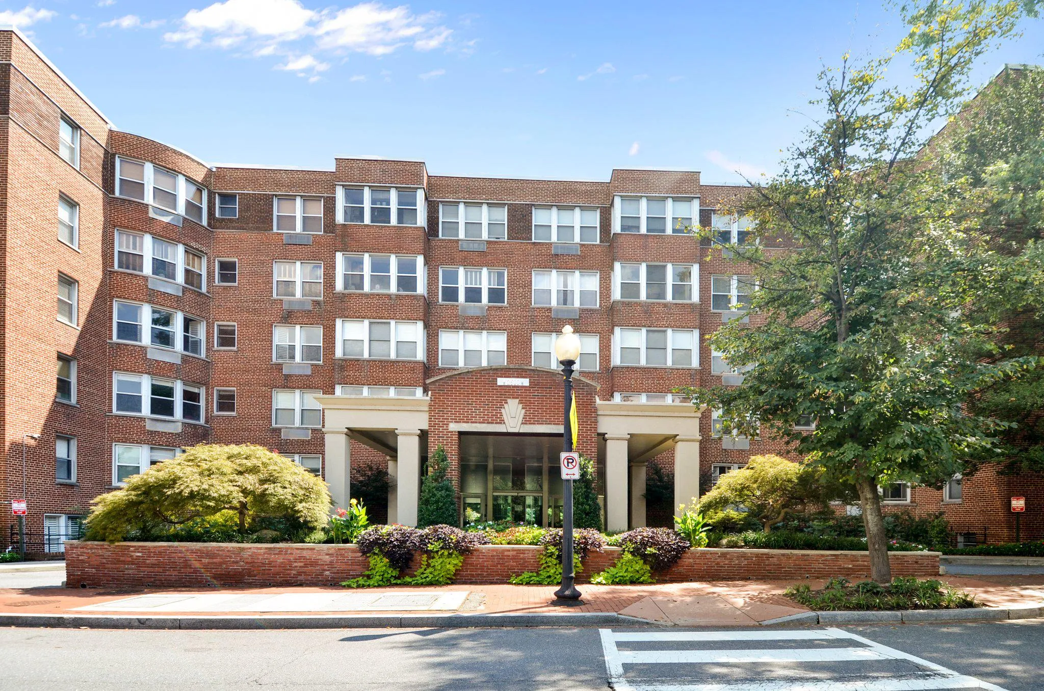 2500 Q STREET, Washington, DC 20007