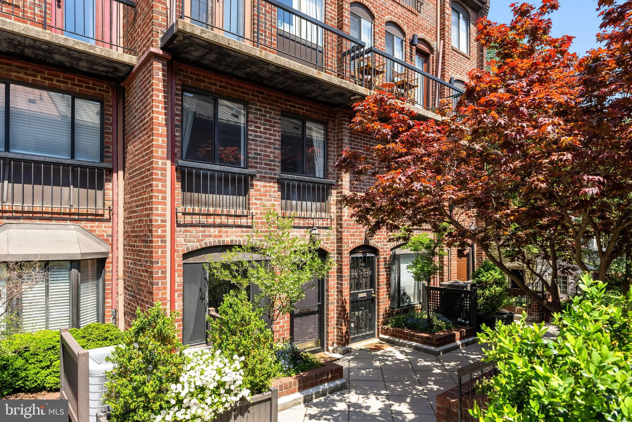 1047 PAPER MILL COURT, Washington, DC 20007