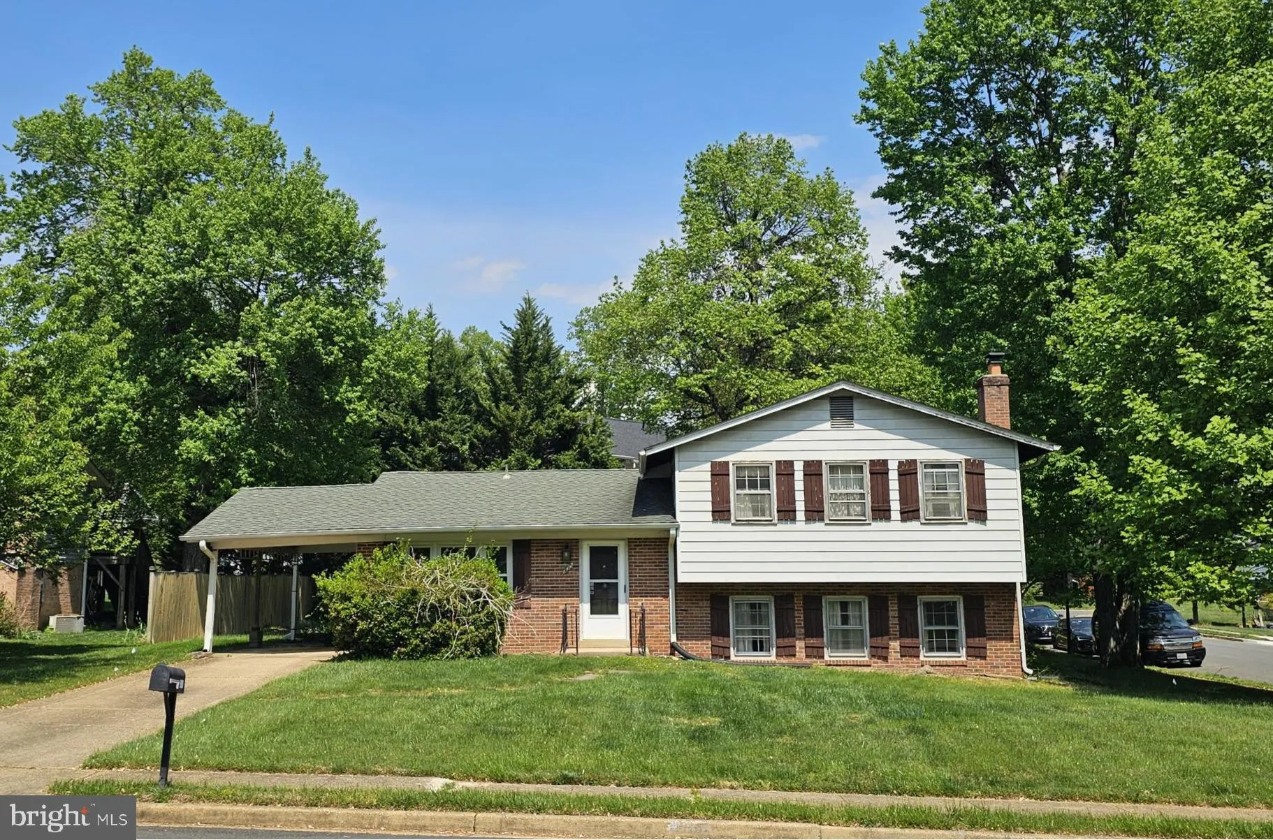 900 CAROLE COURT, Vienna, VA 22180
