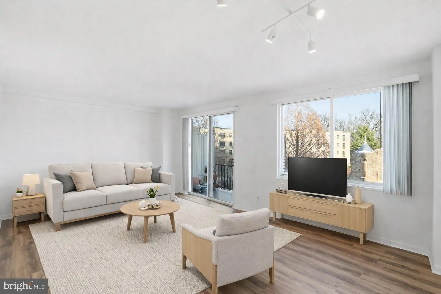 2829 CONNECTICUT AVENUE, Washington, DC 20008