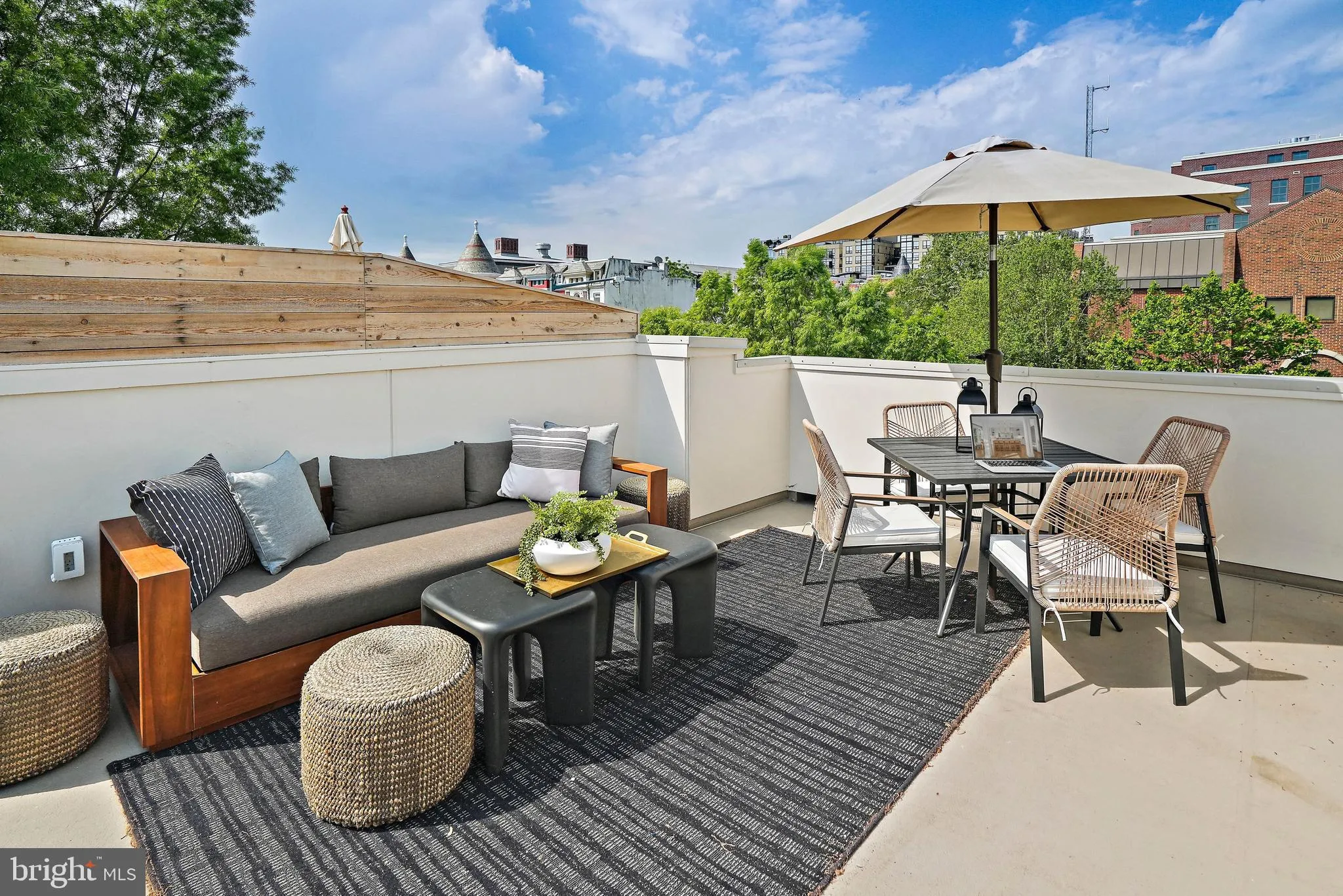 1235 W STREET, Washington, DC 20009