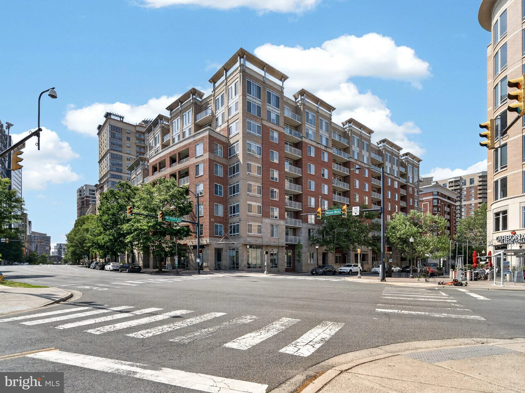 820 POLLARD STREET, Arlington, VA 22203
