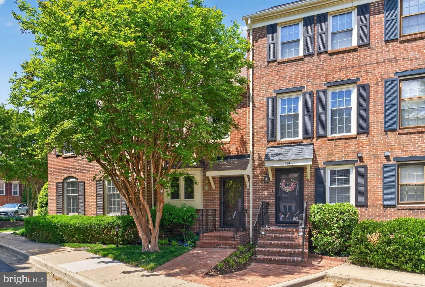 711 ABINGDON COURT, Alexandria, VA 22314