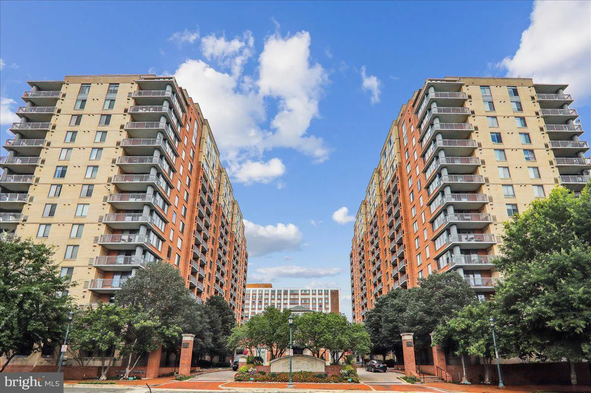 11710 OLD GEORGETOWN RD, North Bethesda, MD 20852