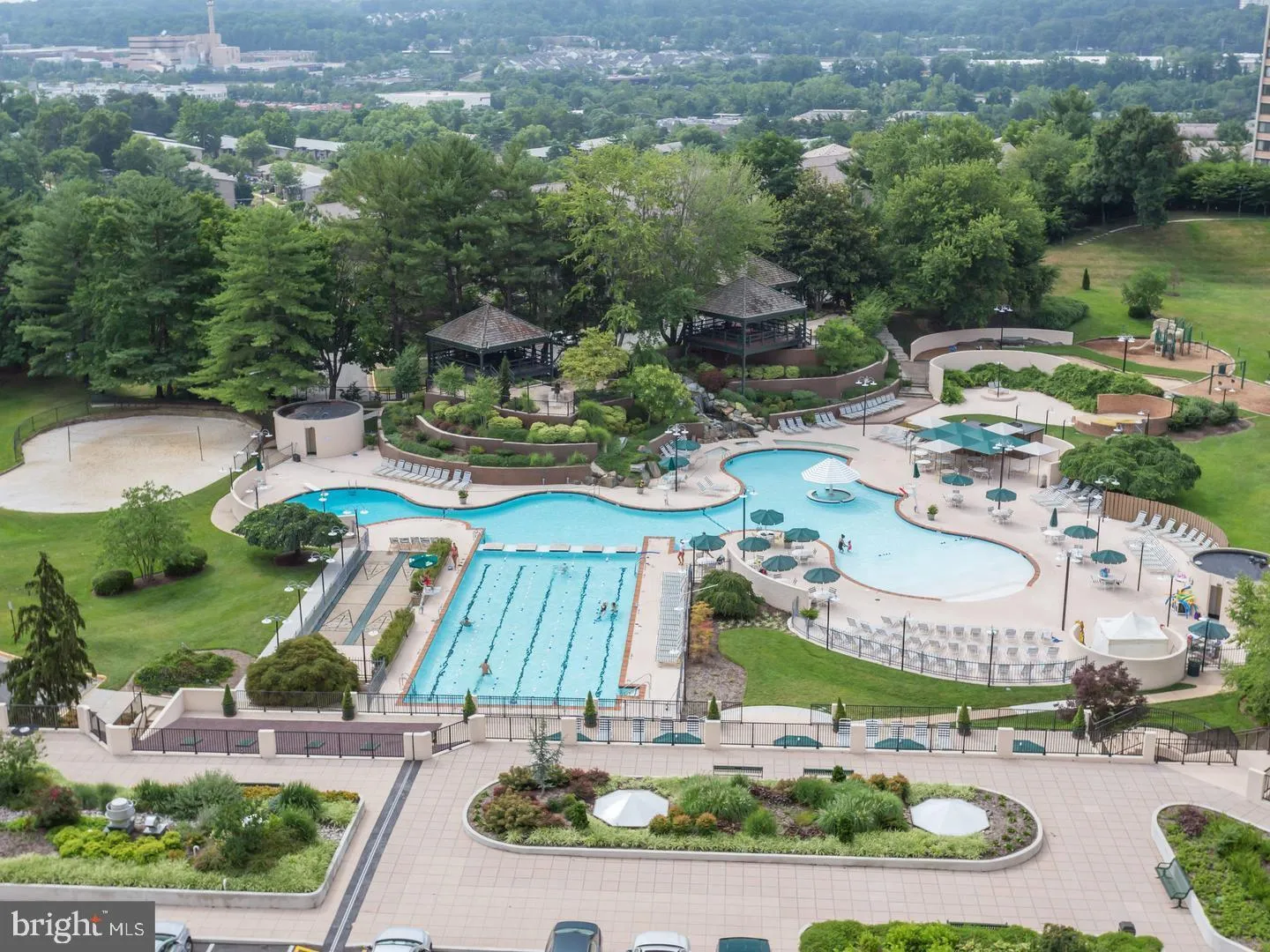 205 YOAKUM PARKWAY, Alexandria, VA 22304