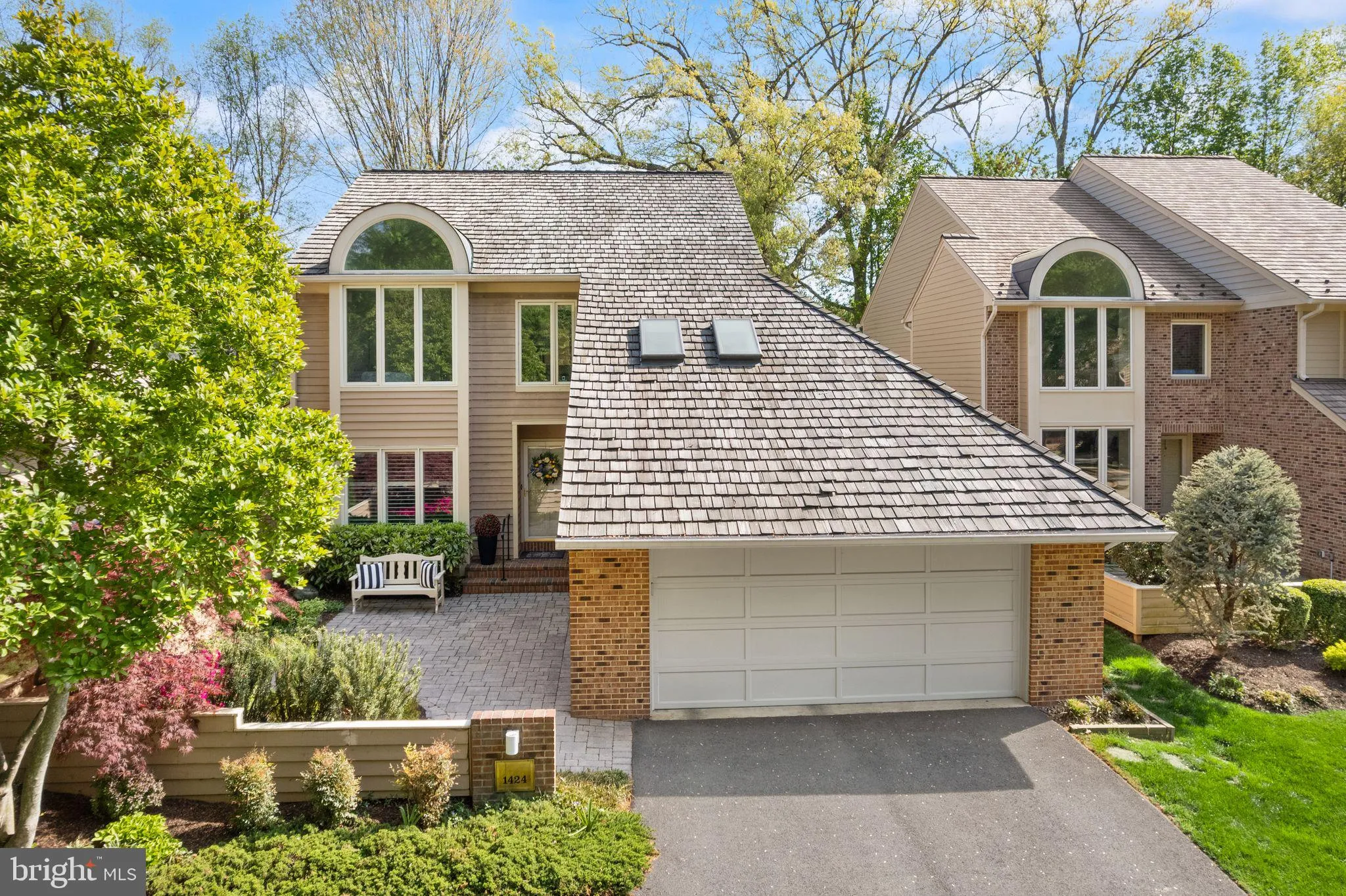 1424 BELCASTLE COURT, Reston, VA 20194