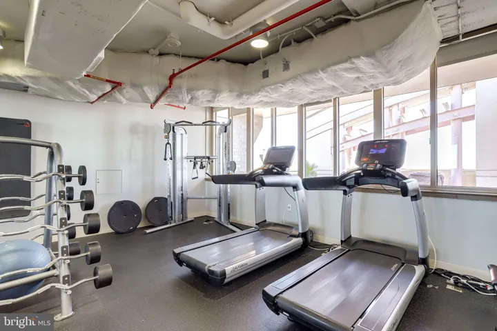 888 N Quincy Street, Arlington, VA 22203