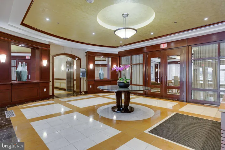 888 N Quincy Street, Arlington, VA 22203