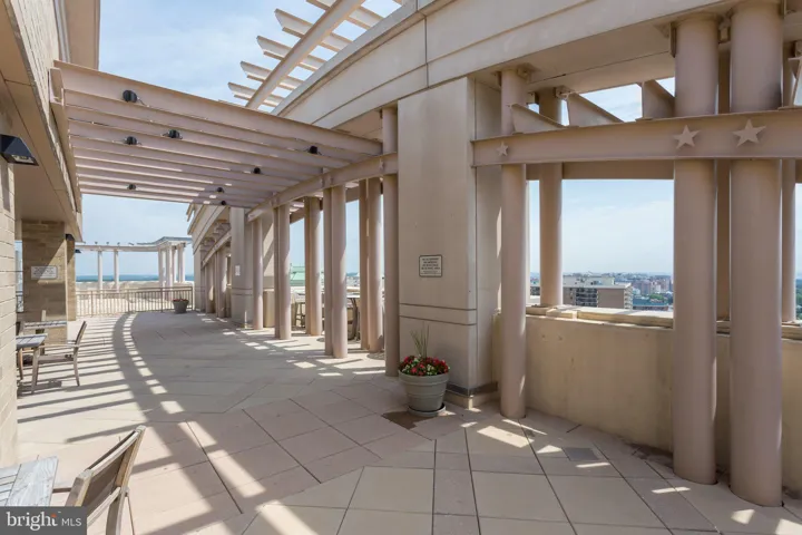 888 N Quincy Street, Arlington, VA 22203