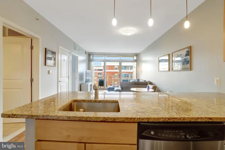 888 N Quincy Street, Arlington, VA 22203