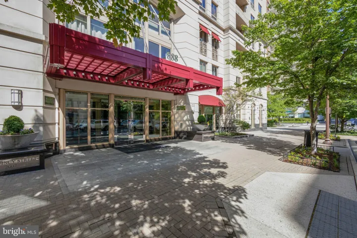 888 N Quincy Street, Arlington, VA 22203