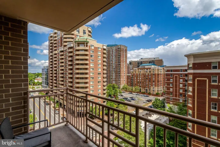 888 N Quincy Street, Arlington, VA 22203