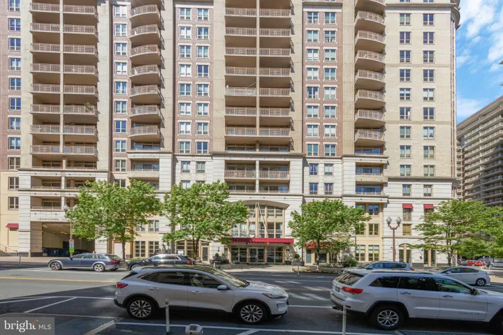 888 N Quincy Street, Arlington, VA 22203