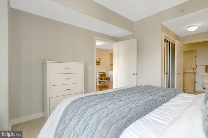 888 N Quincy Street, Arlington, VA 22203