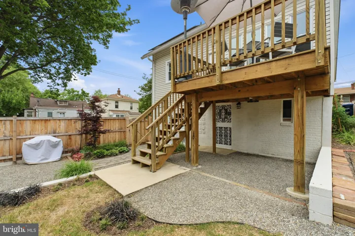 2211 R Street Se, Washington, DC 20020