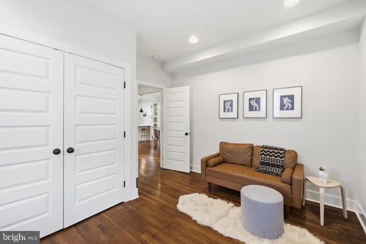 2211 R Street Se, Washington, DC 20020