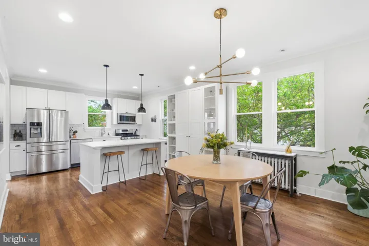 2211 R Street Se, Washington, DC 20020
