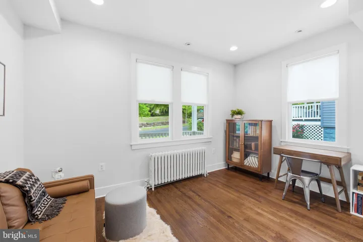 2211 R Street Se, Washington, DC 20020