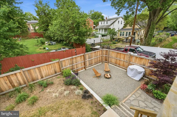 2211 R Street Se, Washington, DC 20020