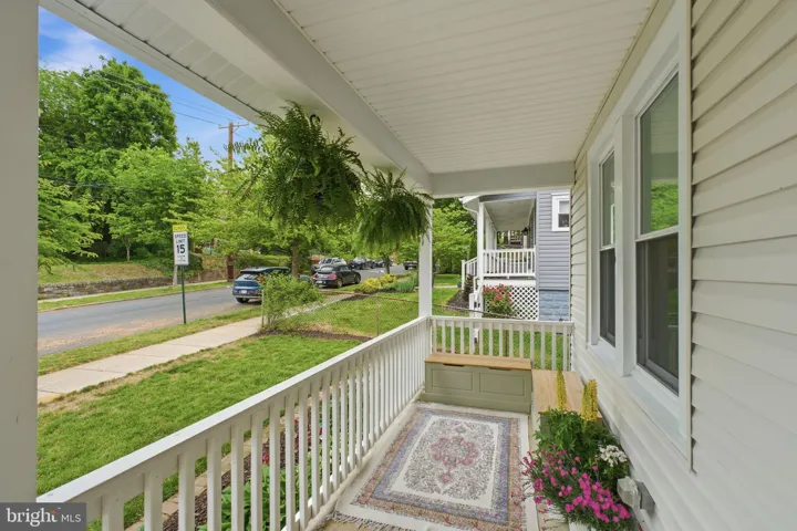 2211 R Street Se, Washington, DC 20020