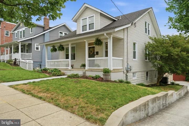 2211 R Street Se, Washington, DC 20020