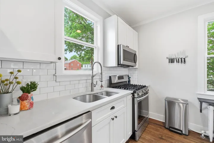 2211 R Street Se, Washington, DC 20020