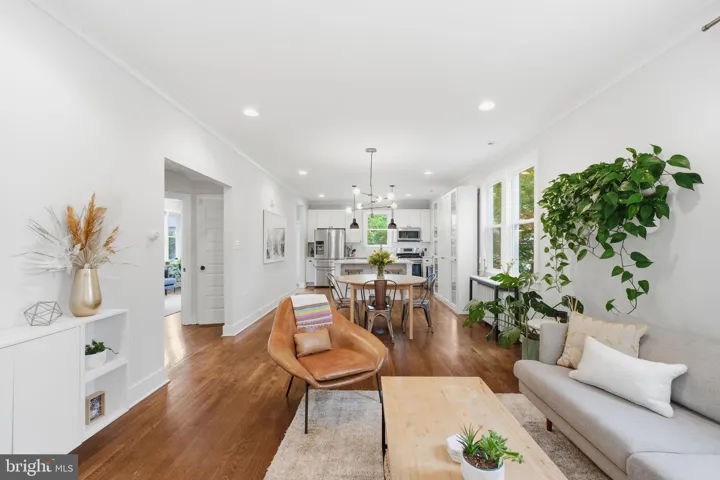 2211 R Street Se, Washington, DC 20020