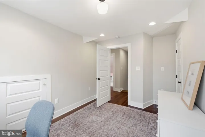 2211 R Street Se, Washington, DC 20020