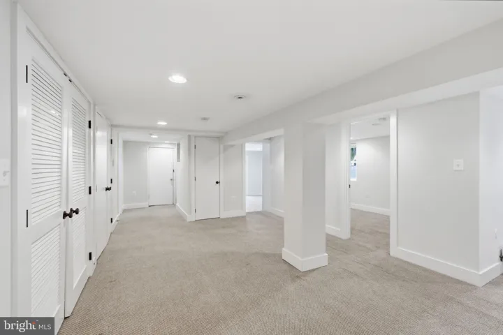 2211 R Street Se, Washington, DC 20020